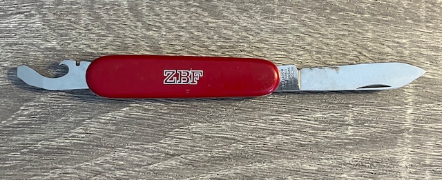 VINTAGE KNIFE COLLECTION.