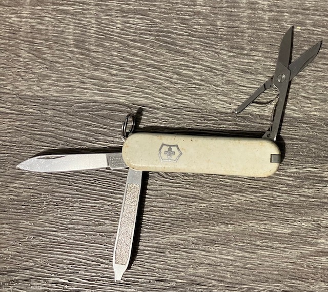 VINTAGE KNIFE COLLECTION.