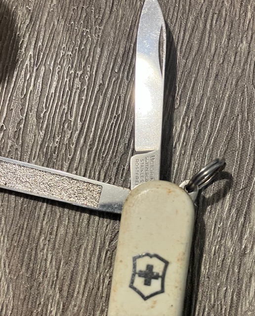 VINTAGE KNIFE COLLECTION.