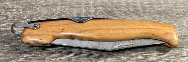 VINTAGE KNIFE COLLECTION.