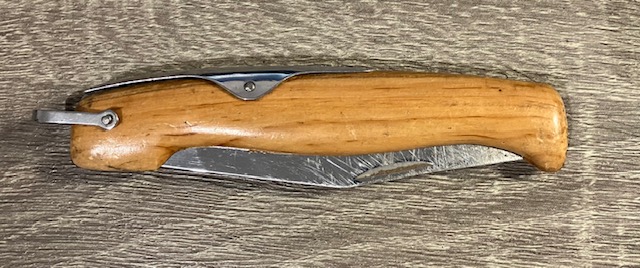 VINTAGE KNIFE COLLECTION.