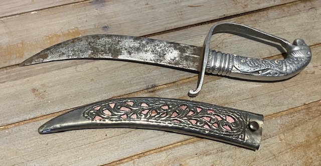 VINTAGE KNIFE COLLECTION.